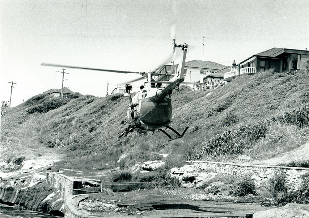 Rescue helicopter leaving Lurline Bay