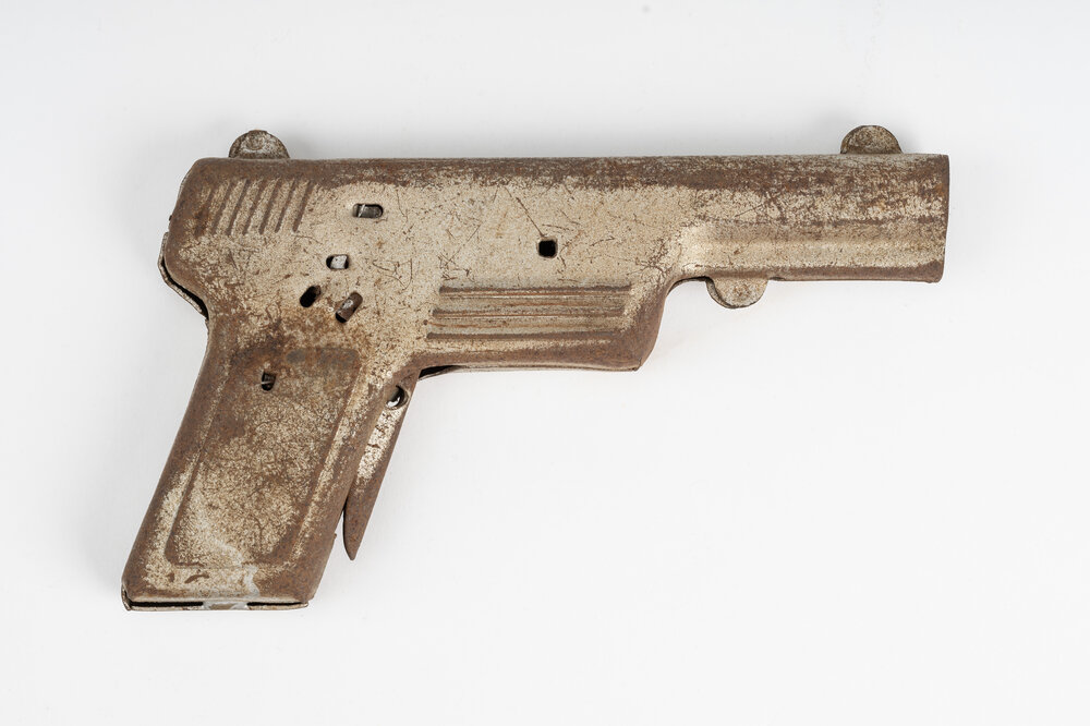 Toy pistol
