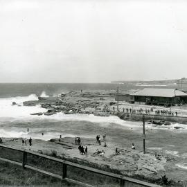 Clovelly Beach looking south