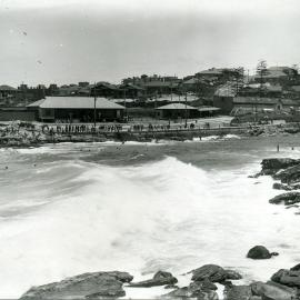 Clovelly Beach looking south west from Eastbourne Avenue