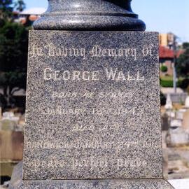 Gravestone of former Mayor George Wall
