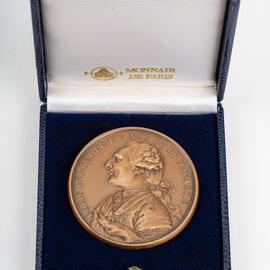 Commemorative medallion for La Perouse's expedition, portraying Louis XVI, Roi de France et de Navarre