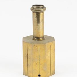 Surveyor's measuring tool