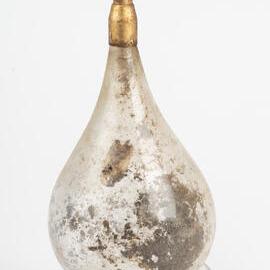 Urn-shaped Medical Instrument