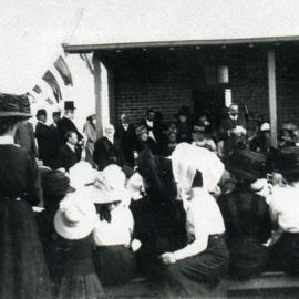 The unveiling of the union jack at Matraville Public School 