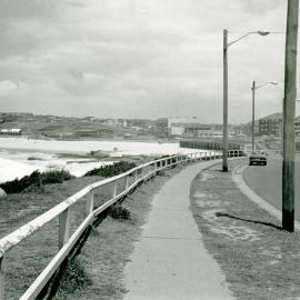 Maroubra Beach looking south from the Marine Parade area