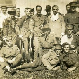 Group of wounded soldiers