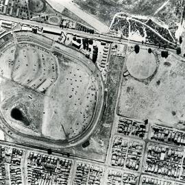 Aerial photo of Kensington Racecourse and Randwick Oval to the east. Now the University of New South Wales