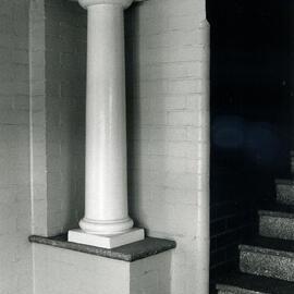 176 Avoca Street: steps and column (Photo 1/11)