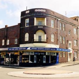 Polhill's Corner, 317 Clovelly Road