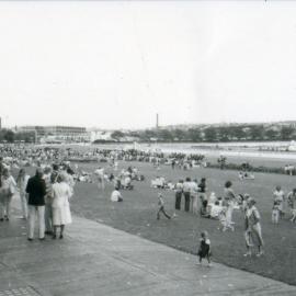 Council's first Easter Festival - Race Day at Randwick Racecourse 1980 (photo 5)