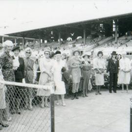 Council's first Easter Festival - Race Day at Randwick Racecourse 1980 (photo 12)