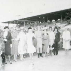 Council's first Easter Festival - Race Day at Randwick Racecourse 1980 (photo 14)