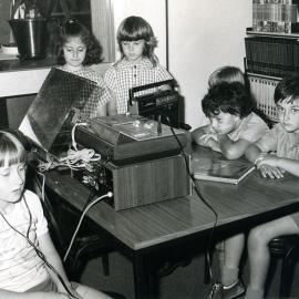 Various photos of Maroubra Central Library c 1981 (photo 5)