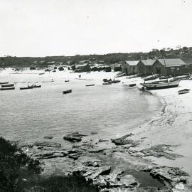 Frenchmans Bay looking north across the beach
