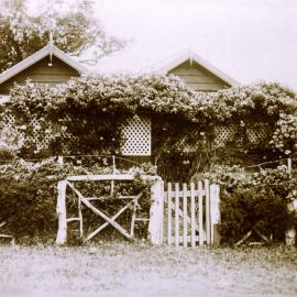 Hut at Yarra Bay