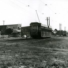 Tram on Anzac Parade in Kingsford