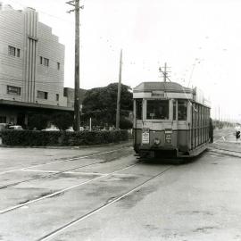 Tram travelling south at Maroubra Junction 