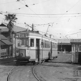 Tram entering the Dowling Street Depot 