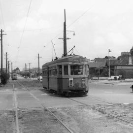 Tram on Anzac Parade at Kensington