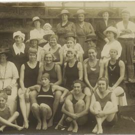 Female Swimmers group portrait