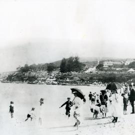 Coogee Beach facing south